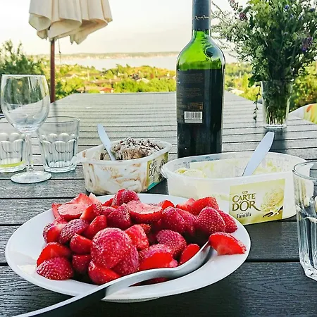 Panoramic Pool Retreat - By Traum *