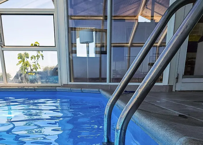 بيت للعطل Panoramic Pool Retreat - By Traum *