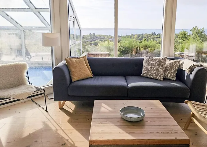 Panoramic Pool Retreat - By Traum بيت للعطل إيبلتوفت
