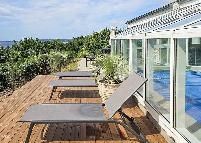 Panoramic Pool Retreat - By Traum بيت للعطل *